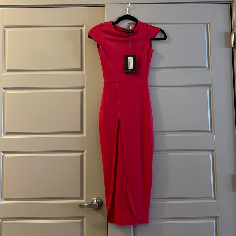 Red bodycon midi dress